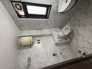 Washroom in 4 BHK Builder Floor at Jasola – for Rent