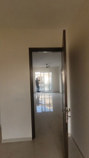 Room in 2.5 BHK Builder Floor at M3M Soulitude, Sector 89 – for Rent