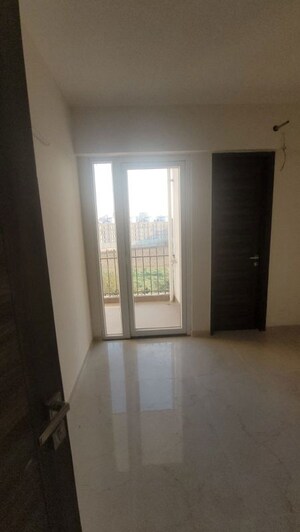 Room in 2.5 BHK Builder Floor at M3M Soulitude, Sector 89 – for Rent