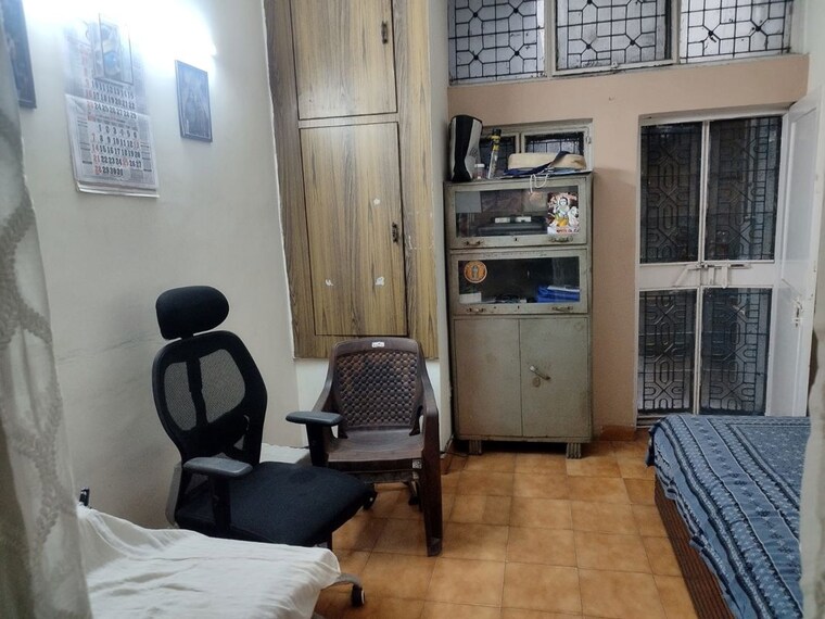 Team Area, sector 19 6 Bedroom 180 Sq.Mt. Independent House In Sector 19 Noida 10240661