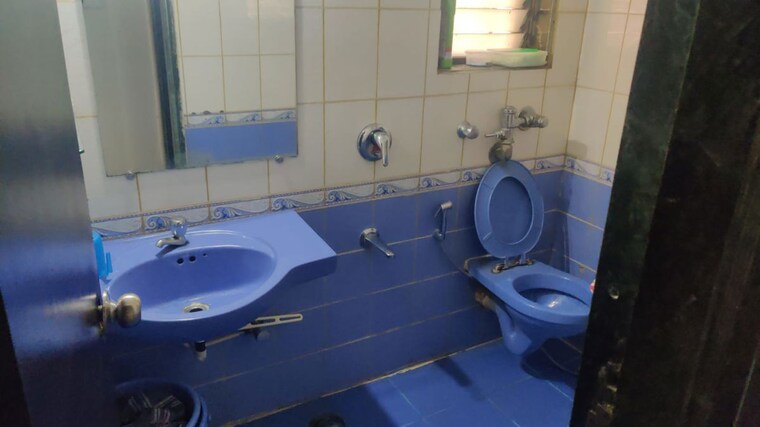 Bathroom, raj-rudram-apartments 2 Bedroom 1100 Sq.Ft. Apartment In Goregaon East Mumbai 10240756