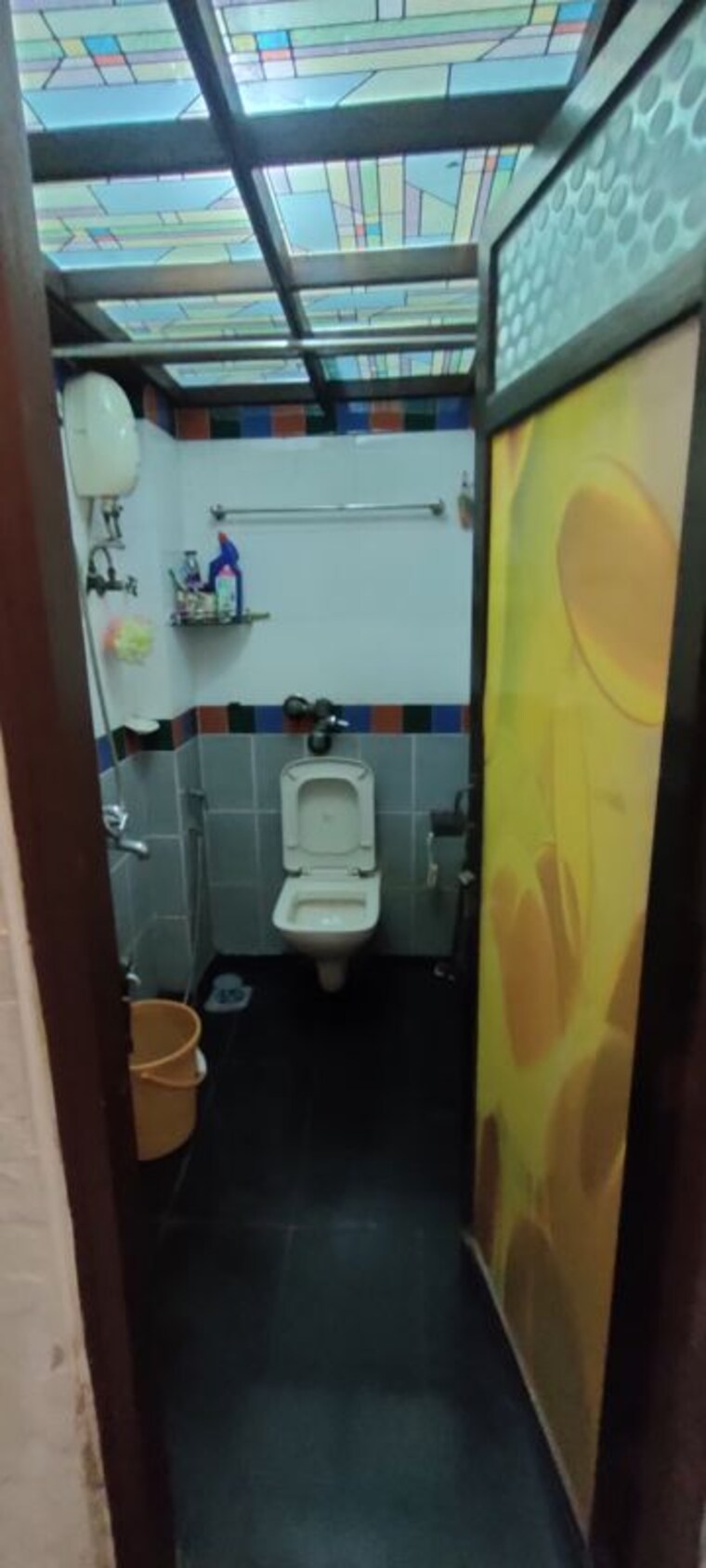 Bathroom, n-g-garden 1.5 Bedroom 425 Sq.Ft. Apartment In Kandivali West Mumbai 10240844