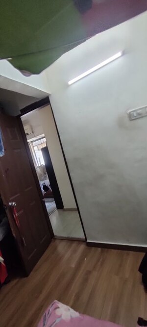 Furnished Amenities in 1.5 BHK Apartment at N G Garden, Kandivali West – for Sale