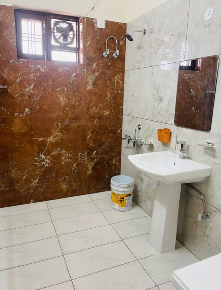 Bathroom, indraprastha 2 Bedroom 1500 Sq.Ft. Villa In Indraprastha Dehradun 10240866