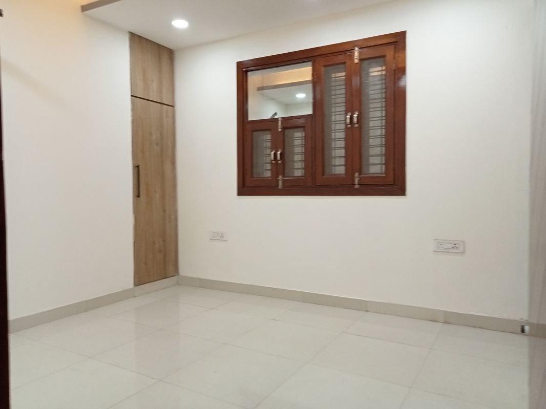 2 BHK + Pooja Room Builder Floor For Rent in Mahavir Enclave 1