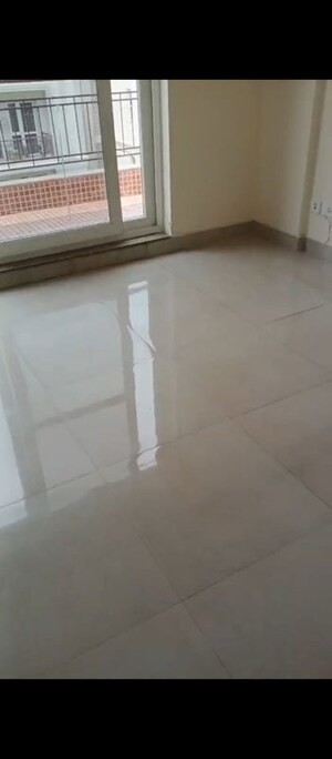 Room in 3 BHK Builder Floor at Anant Raj Ashok Estate, Sector 63a – for Sale