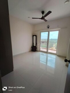 3 BHK Apartment For Rent in Hallmark Skyrena