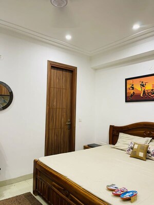 Bedroom in 1 BHK Builder Floor at Agrim Apartment, Sector 43 – for Rent