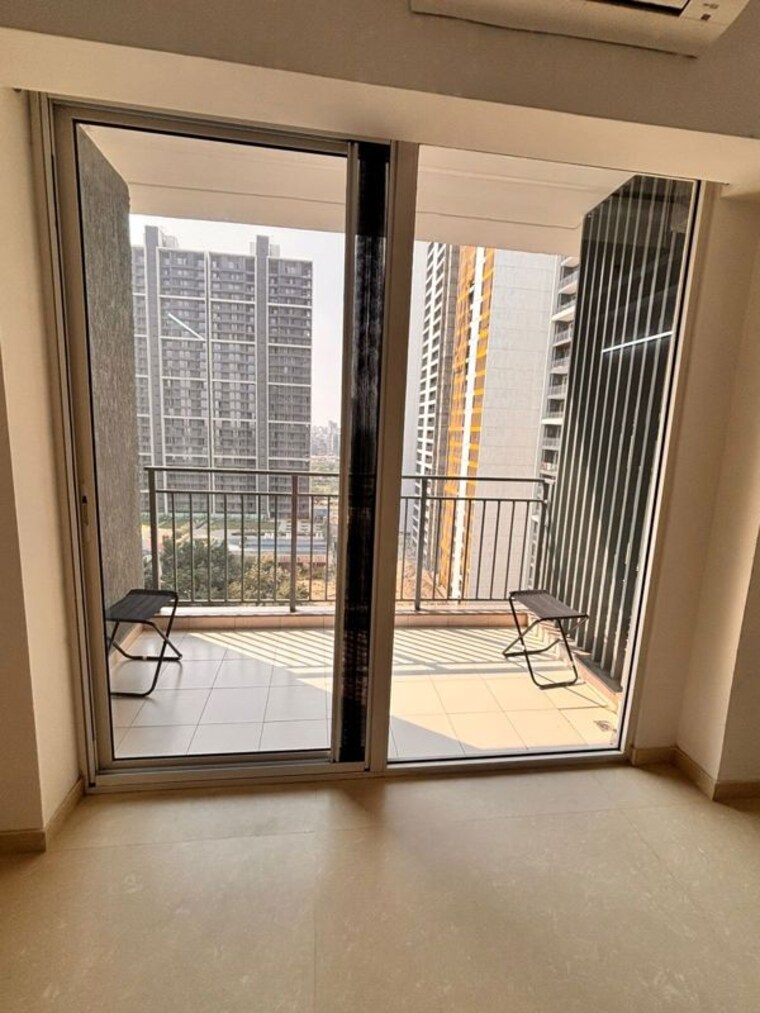 Room, godrej-woods 2 Bedroom 1255 Sq.Ft. Apartment In Sector 43 Noida 10240943