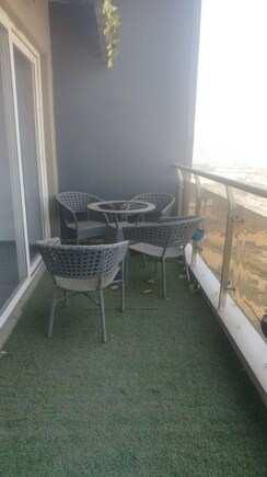 2 BHK Apartment For Rent in Baani City Center