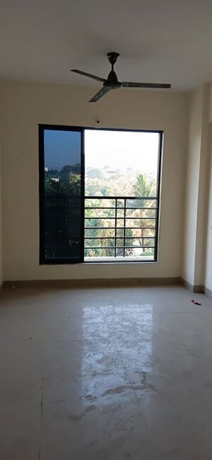 Room in 1 BHK Apartment at Ulwe Sector 23 – for Sale
