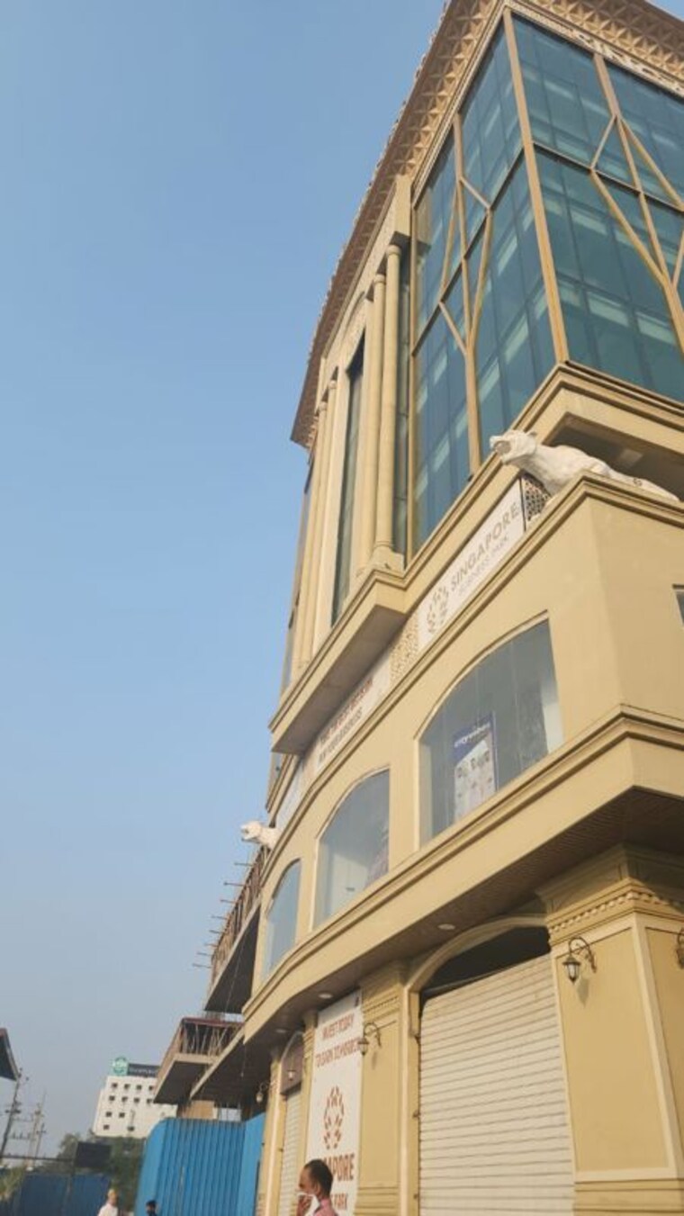 Exterior View, lig colony Commercial Showroom 725 Sq.Ft. In Lig Colony Indore 10241225