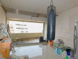 Furnished Amenities in 6 BHK Apartment at Dhavalgiri CHS, Goregaon East – for Sale