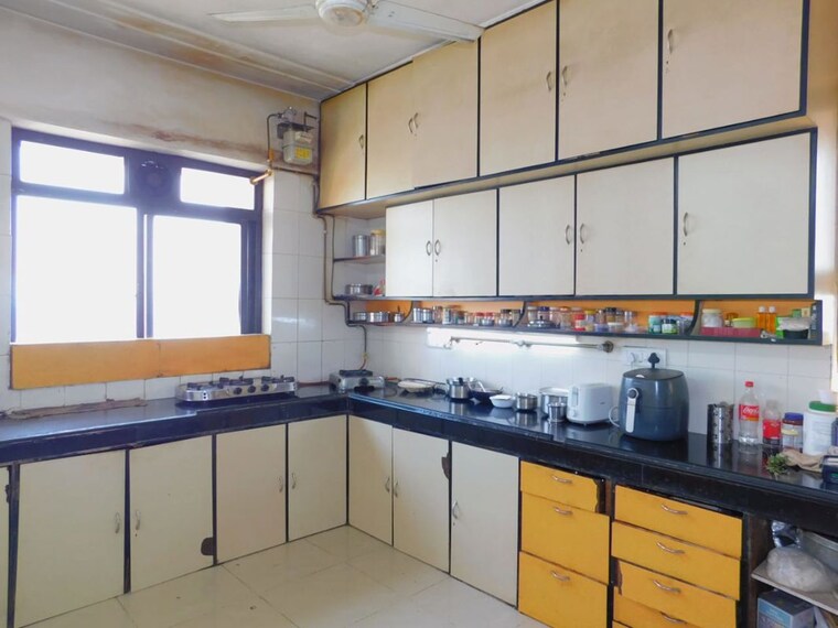 Kitchen, dhavalgiri-chs 6 Bedroom 2300 Sq.Ft. Apartment In Goregaon East Mumbai 10241260