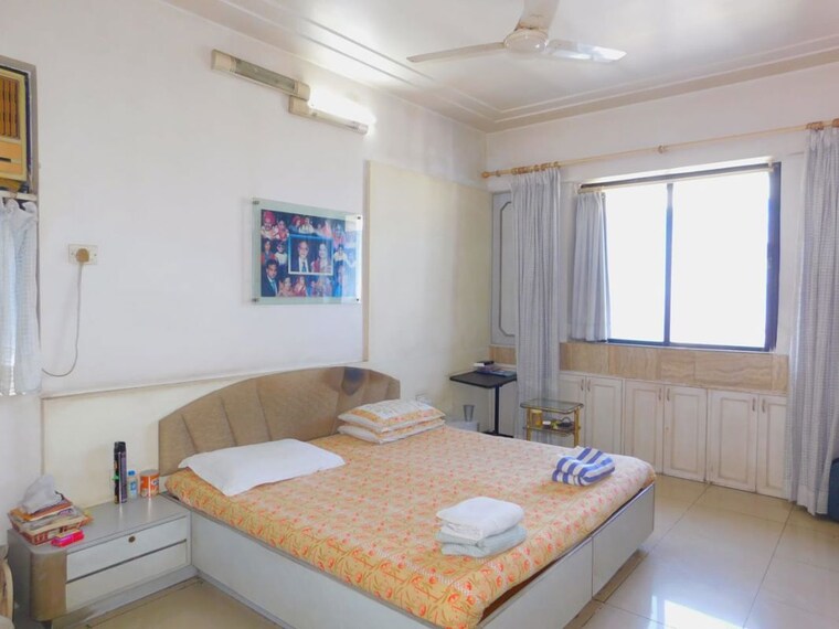 Bedroom, dhavalgiri-chs 6 Bedroom 2300 Sq.Ft. Apartment In Goregaon East Mumbai 10241260