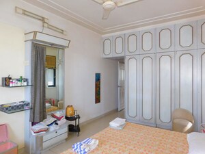 Bedroom in 6 BHK Apartment at Dhavalgiri CHS, Goregaon East – for Sale