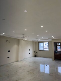Office Space For Rent in Rajouri Garden