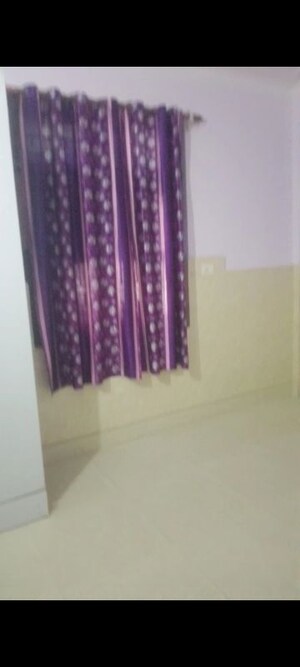 Room in 1 BHK Independent House at Rajvilas Apartments, Sector 52 – for Rent