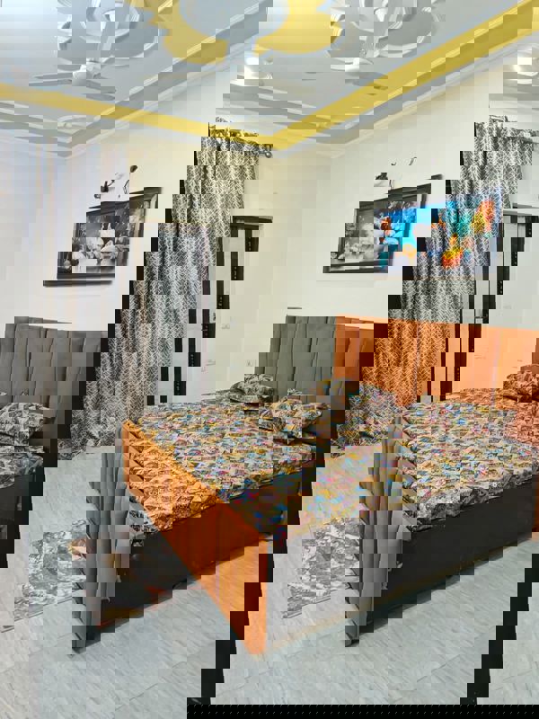 3 BHK + Pooja Room 3600 Sq.Ft. Apartment in DLF The Carlton Estate