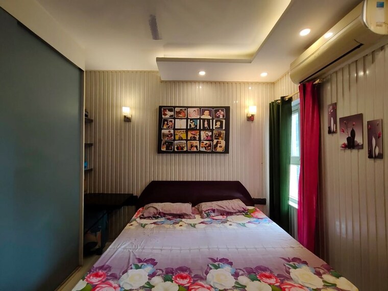 Bedroom, bptp-park-grandeura 4 Bedroom 2600 Sq.Ft. Apartment In Sector 82 Faridabad 10241467