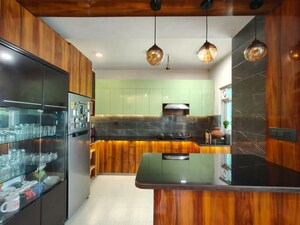 Furnished Amenities in 4 BHK Apartment at BPTP Park Grandeura, Sector 82 – for Sale