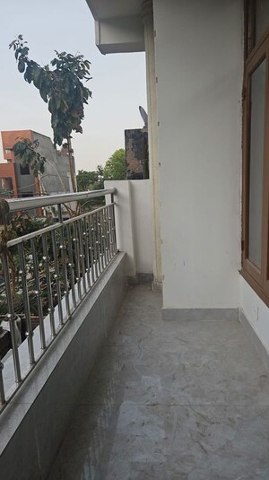 Balcony in 1 BHK Builder Floor at Saket – for Rent