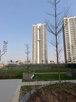 2 BHK Apartment For Rent in Godrej Air Sector 85