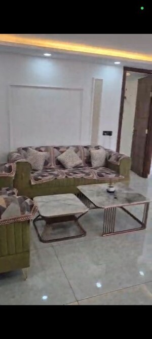 2 BHK Builder Floor For Rent in Dayanand Colony