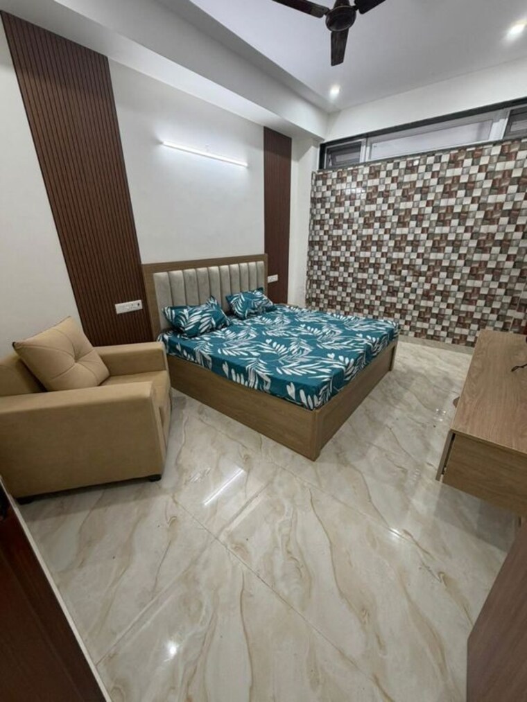 Bedroom, huda-market 1.5 Bedroom 342 Sq.Ft. Builder Floor In Sector 31 Gurgaon 10241752
