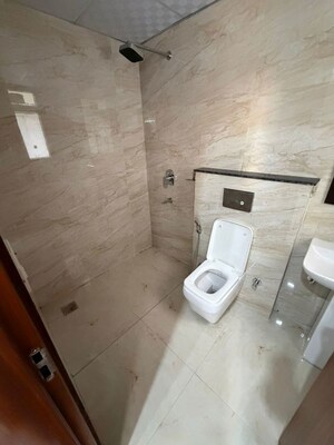 Bathroom in 1.5 BHK Builder Floor at Huda Market, Sector 31 – for Rent