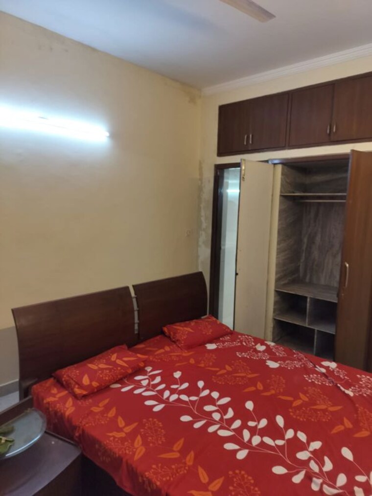Bedroom, sector 40 2 Bedroom 120 Sq.Yd. Builder Floor In Sector 40 Gurgaon 10241755