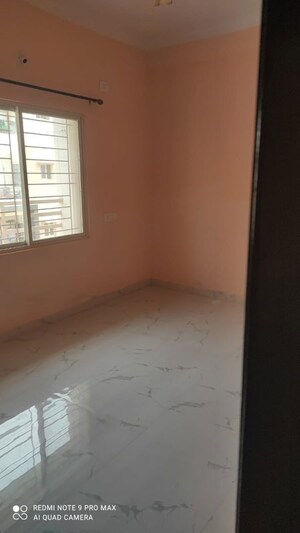 Room in 3 BHK Apartment at Manikonda – for Rent