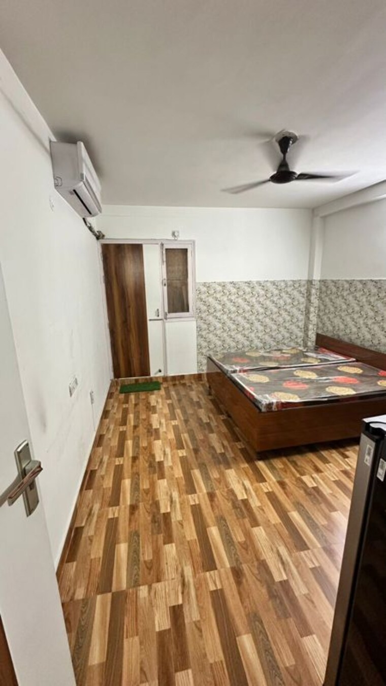 Bedroom, vipul-world-floors 1 RK 40 Sq.Yd. Builder Floor In Sector 48 Gurgaon 10241820