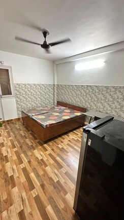 1 RkBuilder Floor For Rent in Vipul World Floors