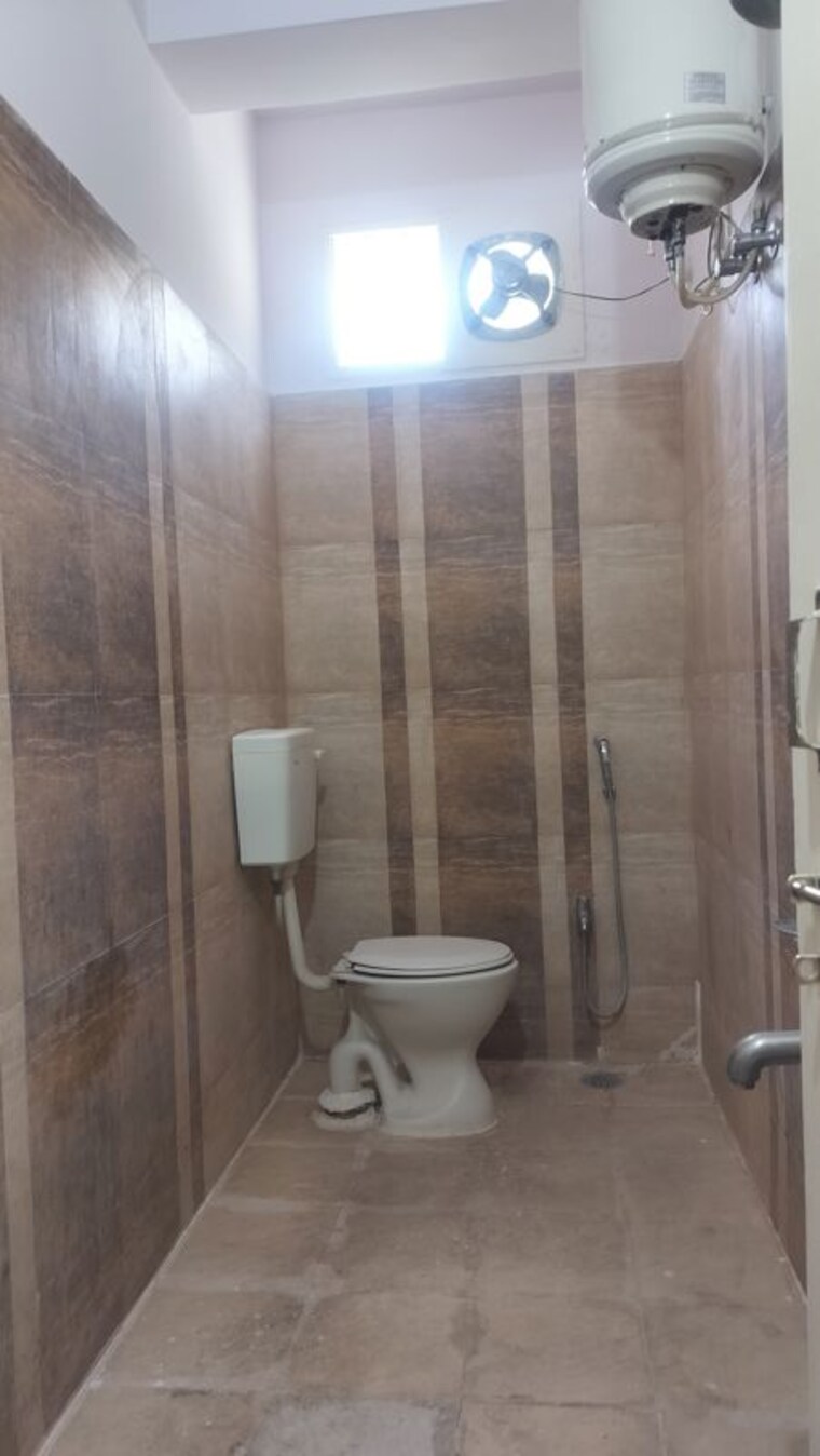 Bathroom, jubilee hills 3 Bedroom 2350 Sq.Ft. Apartment In Jubilee Hills Hyderabad 10241814
