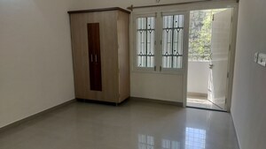 Room in 3 BHK Apartment at Jubilee Hills – for Rent
