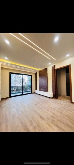 4 BHK + Servant Room Builder Floor For Sale in Kohli One Malibu Town Plot