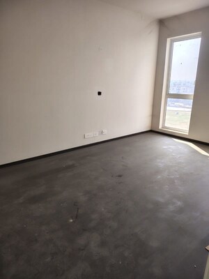 Room in 3 BHK Apartment at Ireo The Corridors, Sector 67a – for Sale