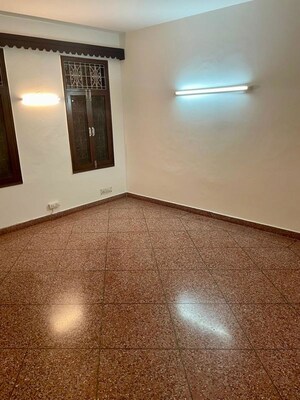 2 BHK Apartment For Rent in Kalkaji