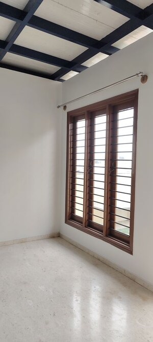 1 BHK Builder Floor For Rent in Halasuru