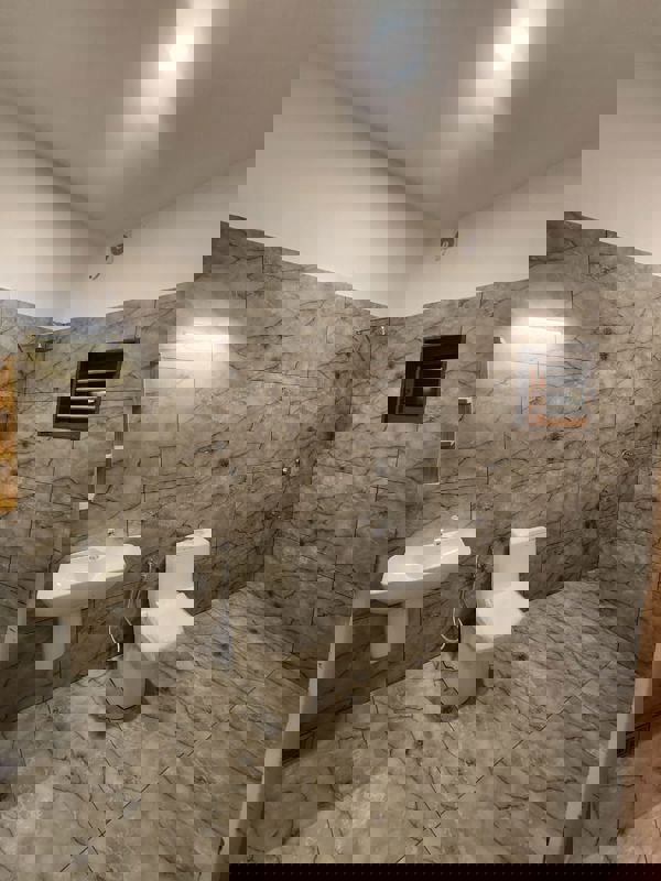 Bathroom in 4 BHK Independent House at Chembukkavu – for Sale