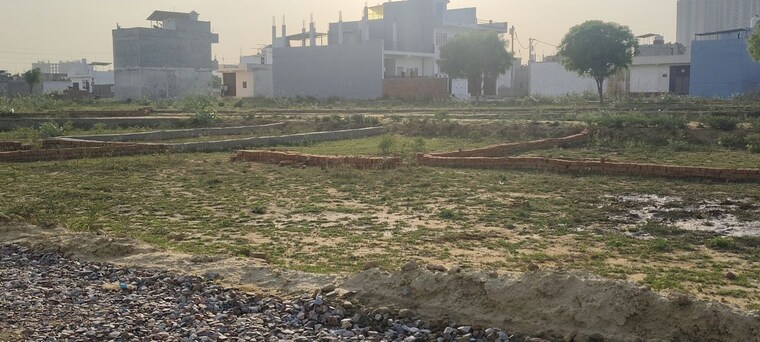 undefined, sector 12 greater noida  200 Sq.Yd. Plot In Sector 12 Greater Noida Greater Noida 10242216