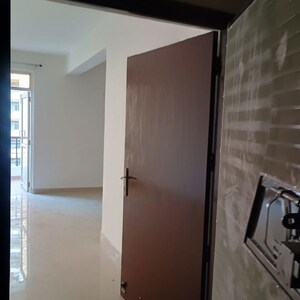 Bathroom in 3 BHK Apartment at Supertech Czar Villa, Omicron I Greater Noida – for Rent