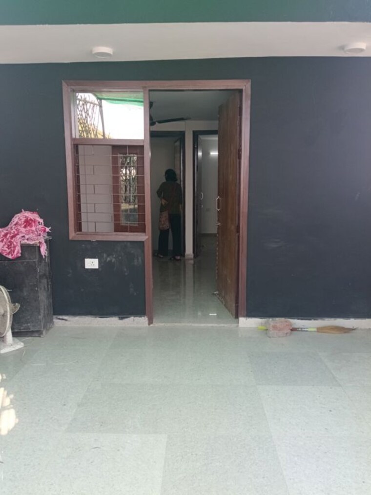 Room, malviya nagar 1.5 Bedroom 50 Sq.Yd. Builder Floor In Malviya Nagar Delhi 10242289