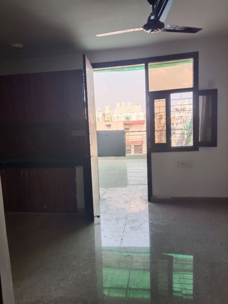 Room, malviya nagar 1.5 Bedroom 50 Sq.Yd. Builder Floor In Malviya Nagar Delhi 10242289