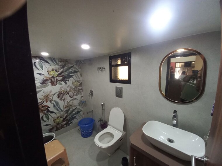 Attached Bathroom, chheda-arena-iii 2 Bedroom 950 Sq.Ft. Apartment In Mira Road Thane 10242373
