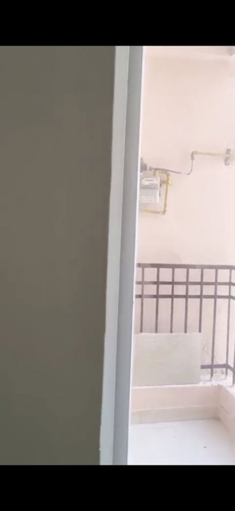 Balcony, ajnara-le-garden-phase-ii 2 Bedroom 995 Sq.Ft. Apartment In Sector 16b Greater Noida Greater Noida 10242283