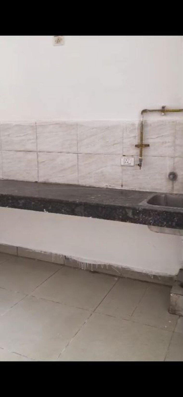 Bathroom, ajnara-le-garden-phase-ii 2 Bedroom 995 Sq.Ft. Apartment In Sector 16b Greater Noida Greater Noida 10242283