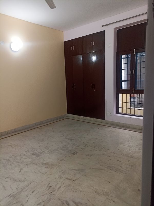 2 BHK + Pooja Room Independent House For Rent in Sector 31