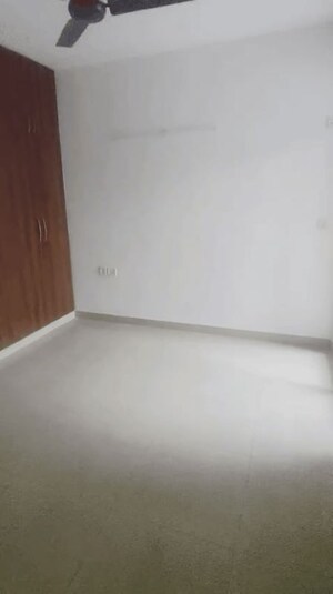 2 BHK Builder Floor For Rent in Mahagun Mahagunpuram II, Lal Kuan